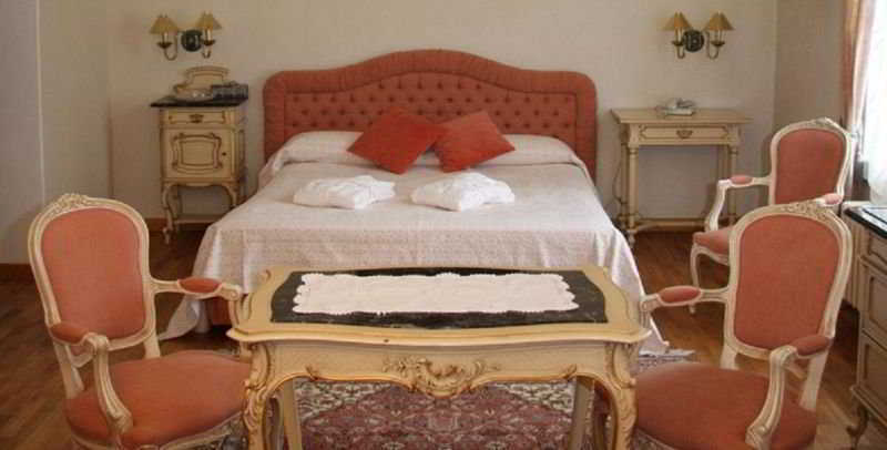 Grand Imperial Hotel 4*