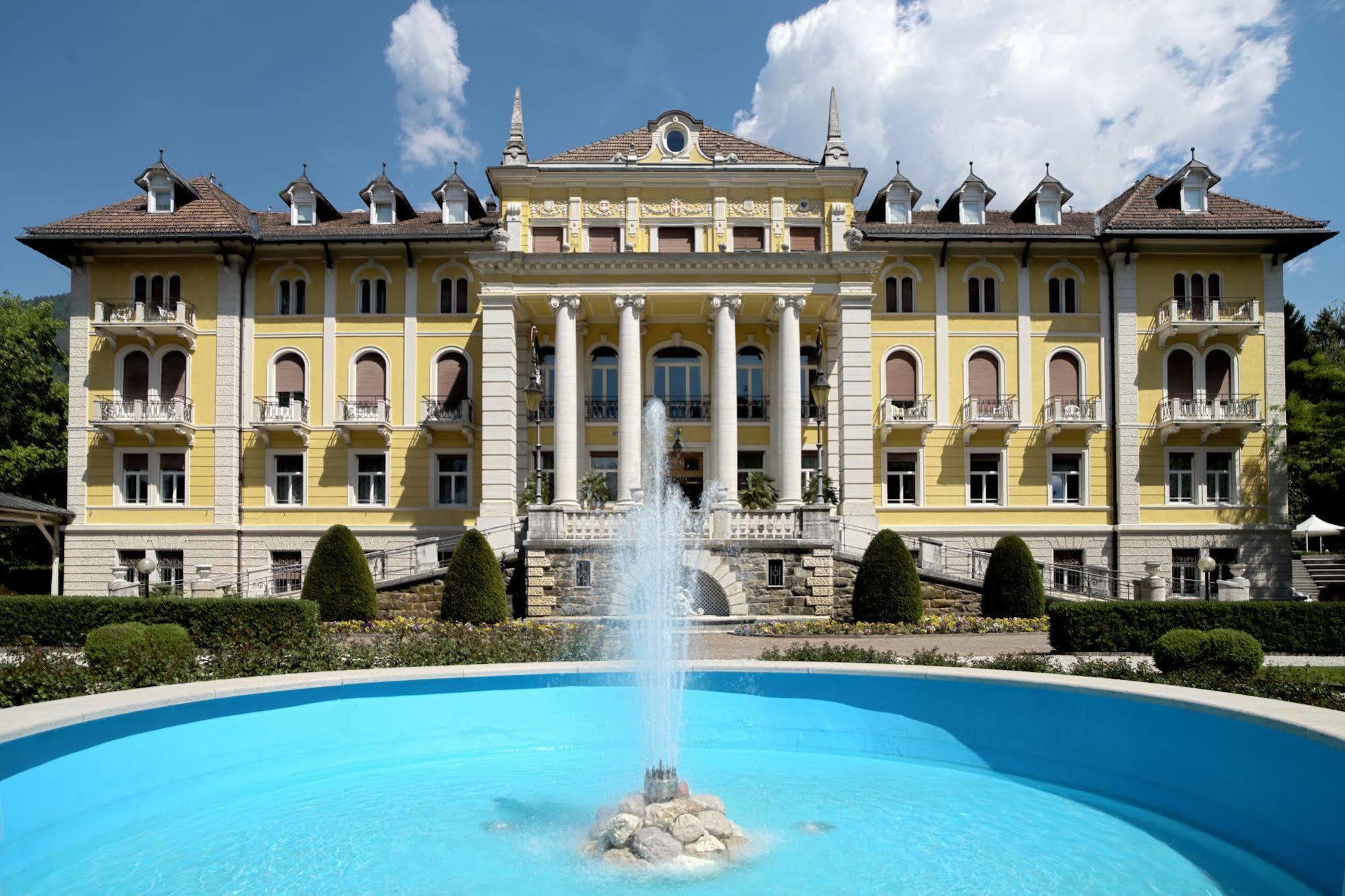Grand Imperial Hotel 4*