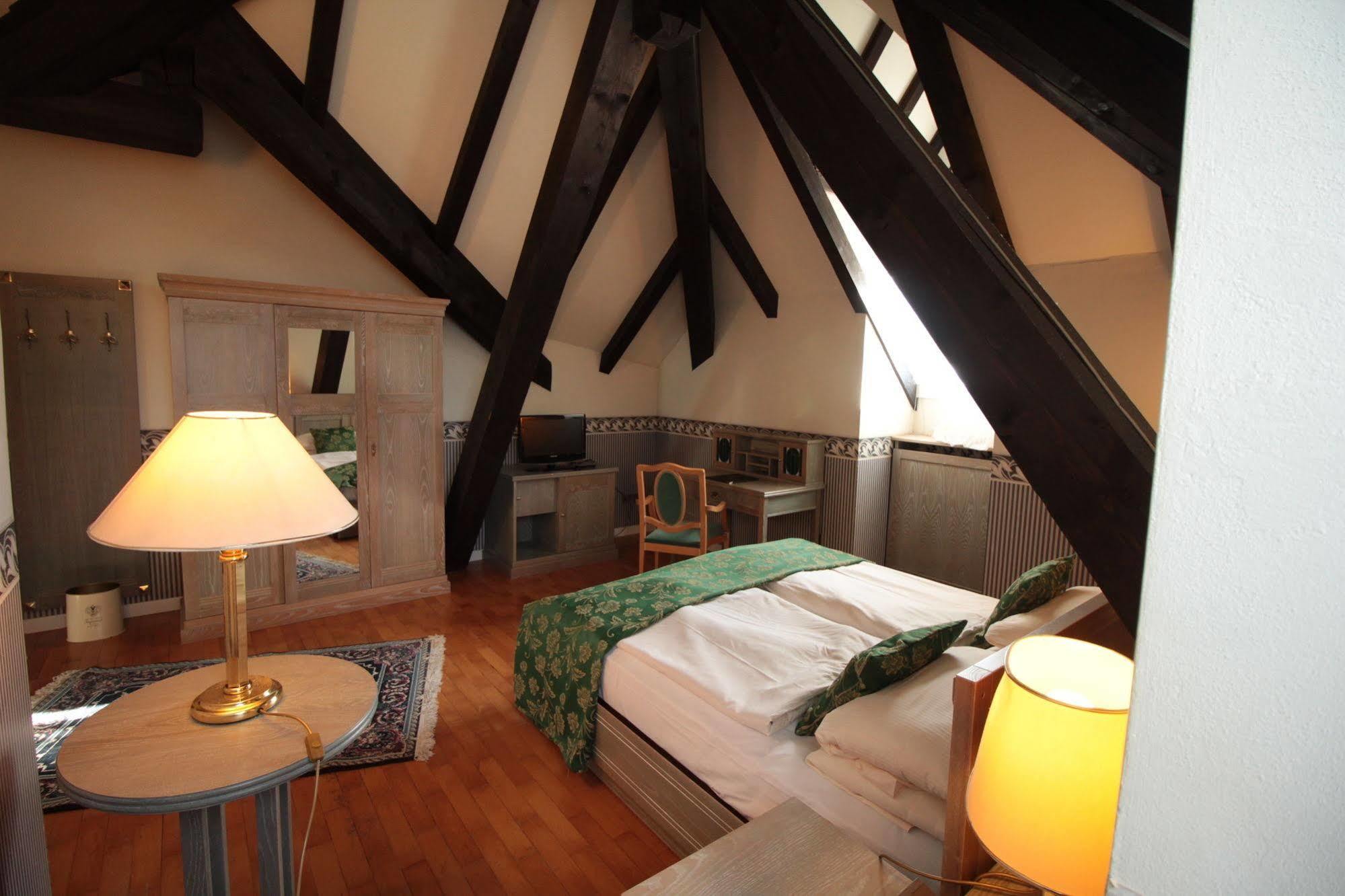 Grand Imperial Hotel
