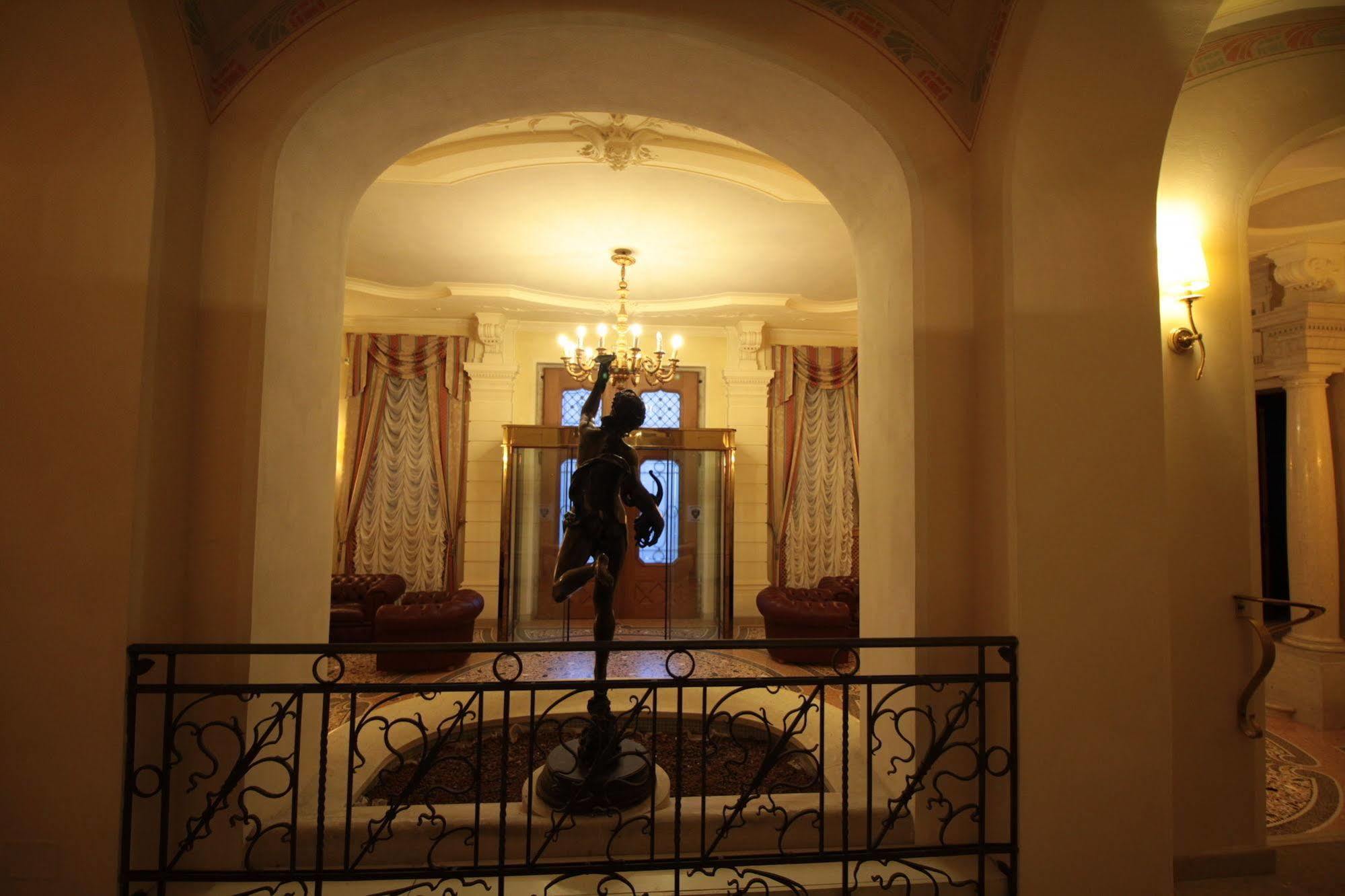 Grand Imperial 4*